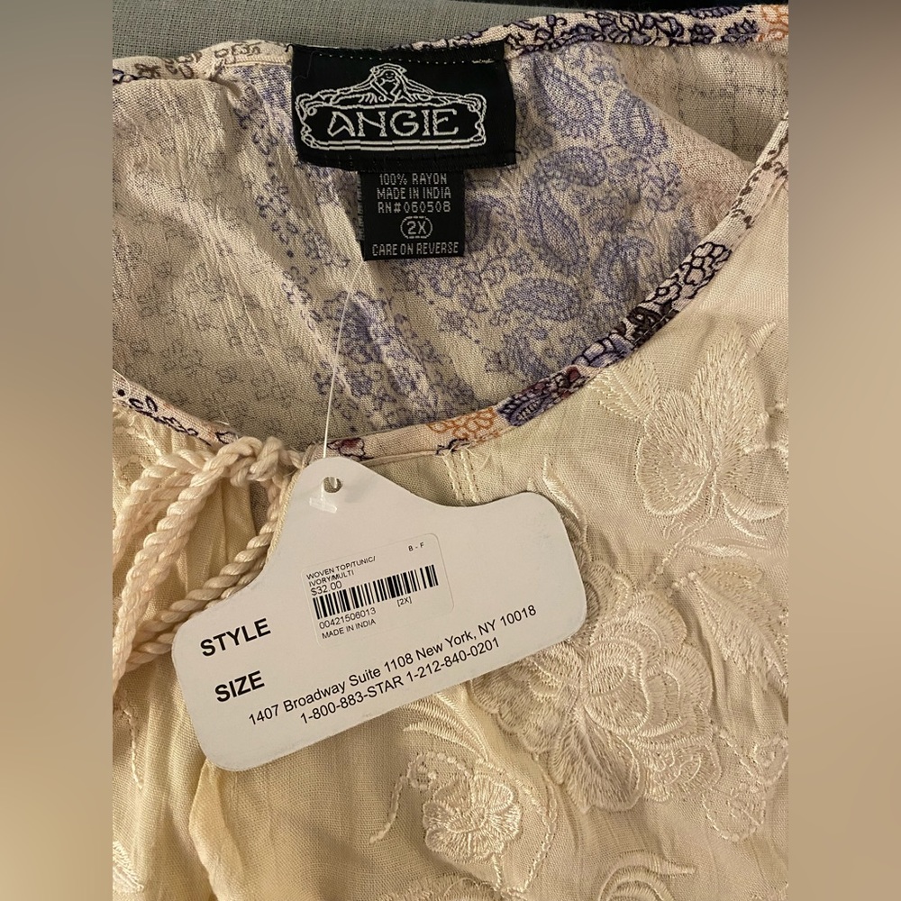 NWT Angie boho mixed print and crochet top - Picture 5 of 6
